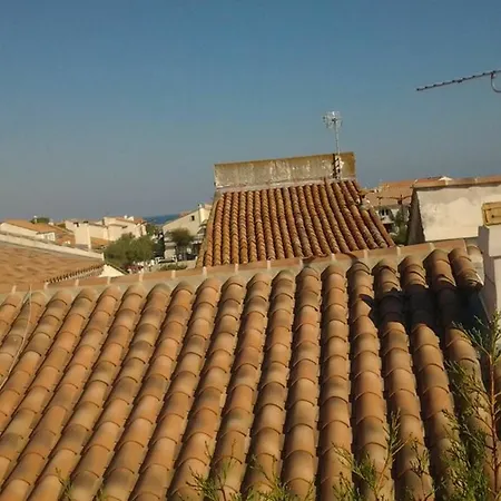 Daire House With 3 Bedrooms In Saintes-maries-de-la-mer, With Furnished Terr *